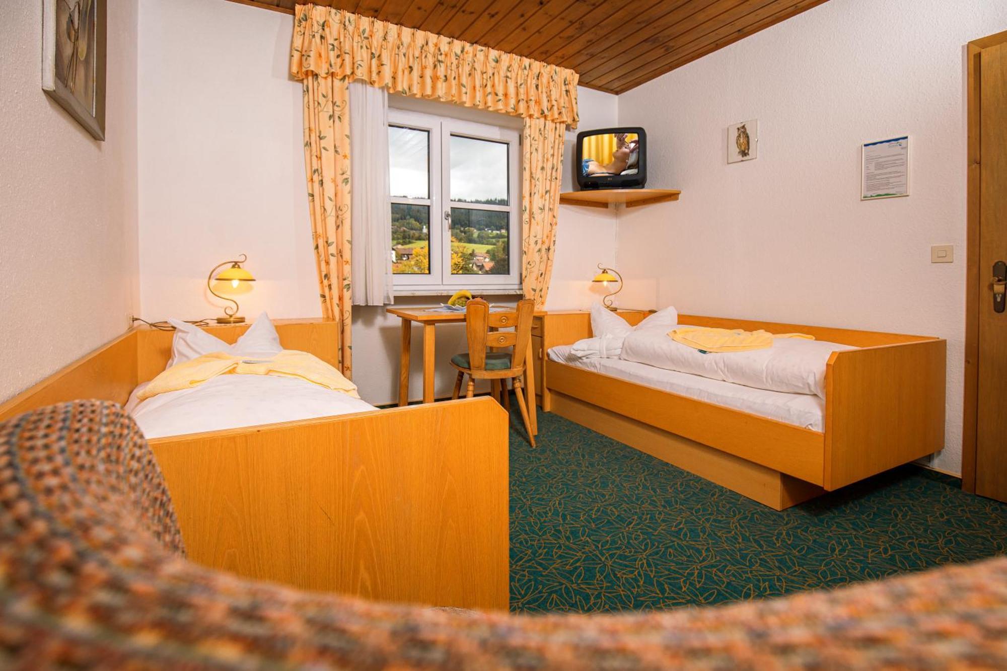 Hotel zum Hirschen Lam Zimmer foto